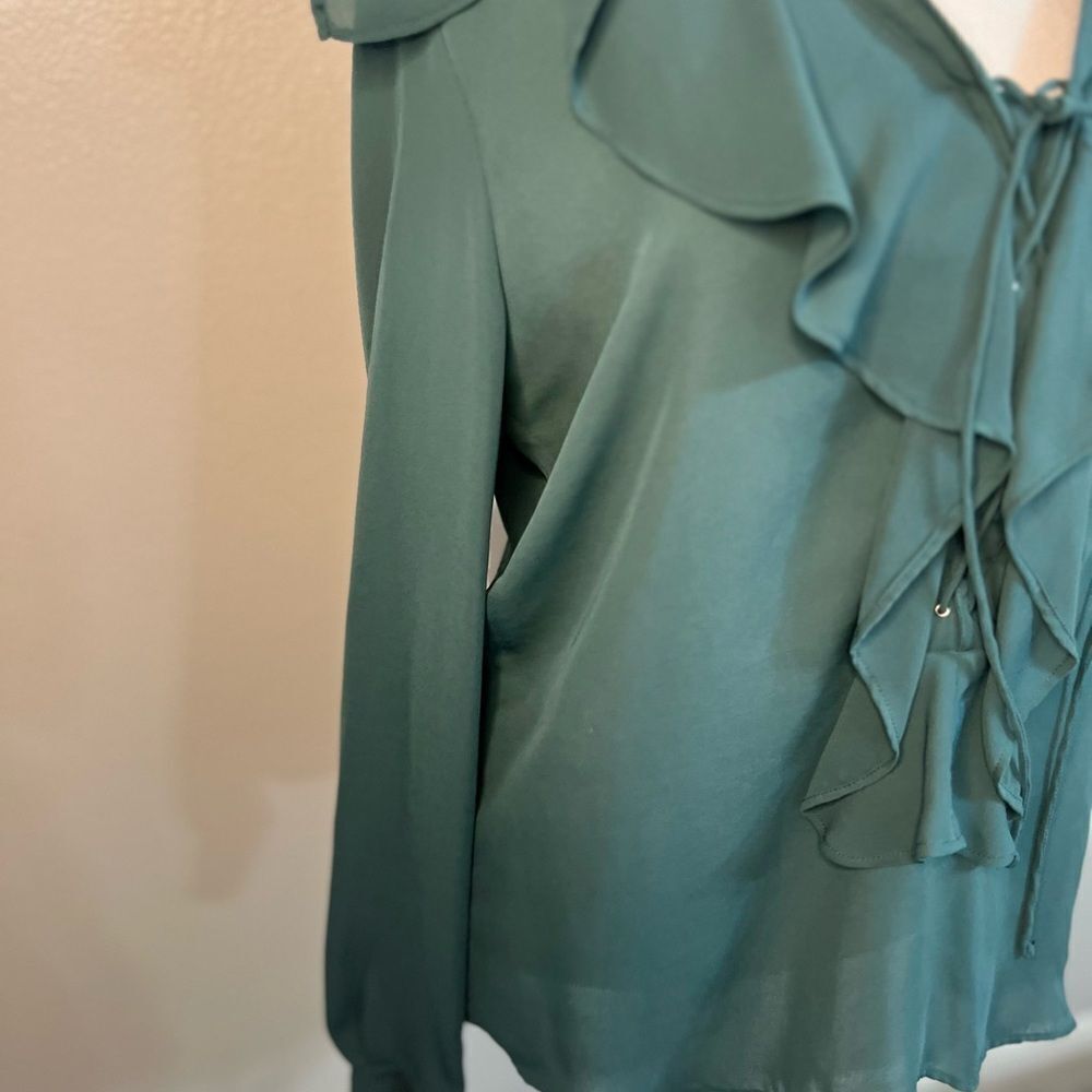 Parker Medium Green blouse with ruffles long sleeve - Picture 4 of 11